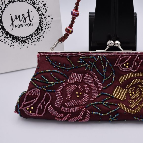 BURGUNDY FLORAL BEADED EVENING BAG - Picture 2 of 5